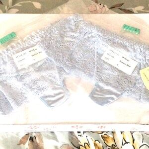 Delicate Blue Lace Skong thong new 2pk. Small size 5.